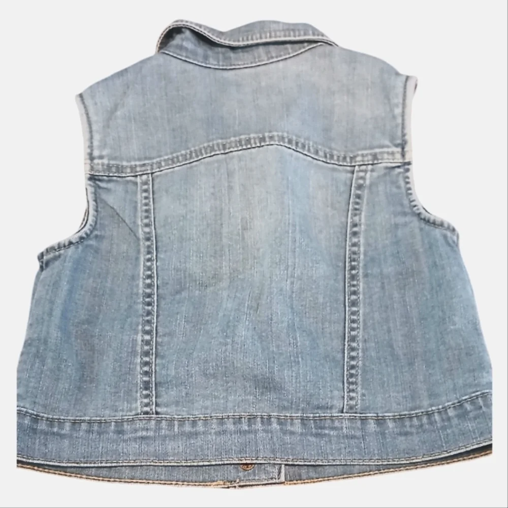 🔥OshKosh B'gosh Blue Vest & Shirt Size 4/5🔥5$ If You Get Bundle🔥